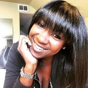 Meet your Posher, Aisha